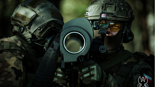 Żołnierze WOT na manewrach