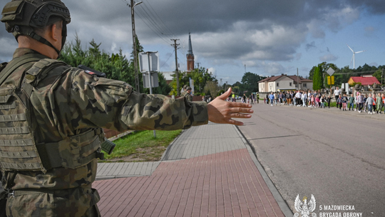Żołnierze WOT na manewrach