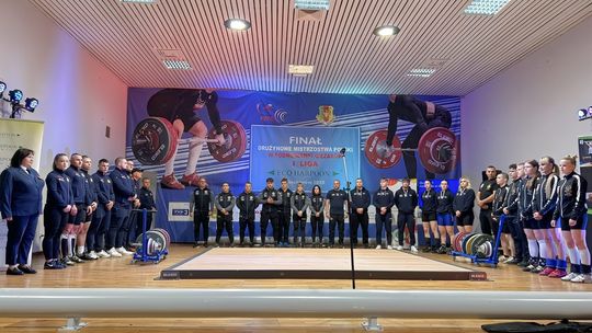 Drużyny podczas Mistrzostw Polski w Podnoszeniu Ciężarów w Ciechanowie