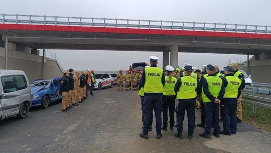 Zdjęcia z symulacji katastrofy drogowej pod Pułtuskiem