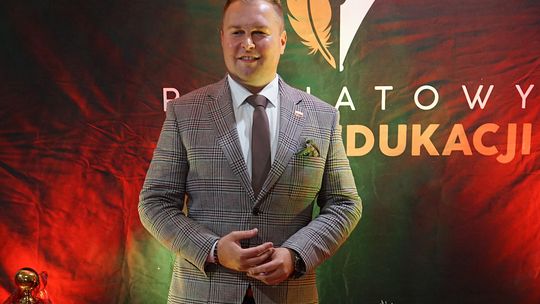 Powiatowy Dzień Edukacji 2025 w Ciechanowie Zdjęcia z gali Powiatowego Dnia Edukacji w Ciechanowie