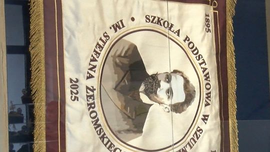 Uroczystośc nadania sztandaru i otwarcia hali sportowej w Szkole Podstawowej w Szulmierzu