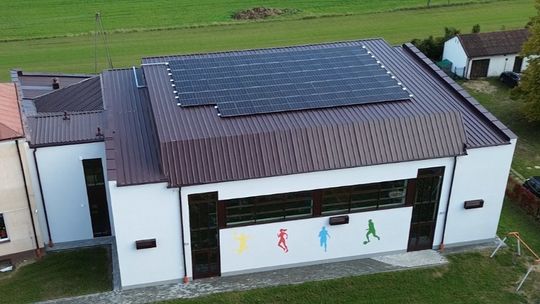 Uroczystośc nadania sztandaru i otwarcia hali sportowej w Szkole Podstawowej w Szulmierzu