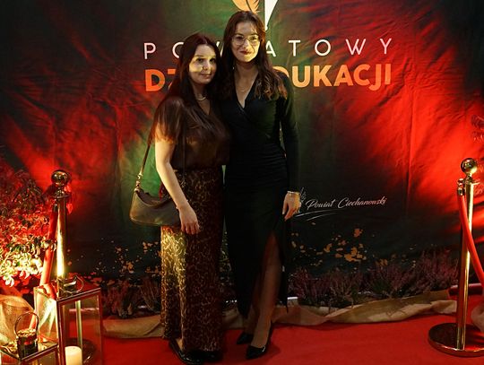 Zdjęcia z gali Powiatowego Dnia Edukacji w Ciechanowie