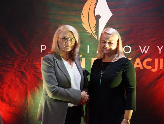 Zdjęcia z gali Powiatowego Dnia Edukacji w Ciechanowie