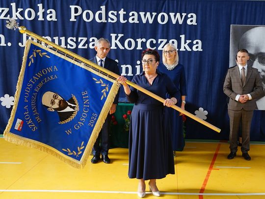 Zdjęcia z uroczystości w Szkole Podstawowej w Gąsocinie