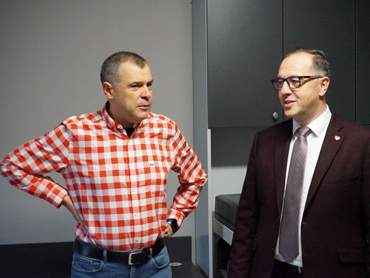 Zdjęcia z otwarcia biura ciechanowskiego radnego miejskiego Marka Łebkowskiego