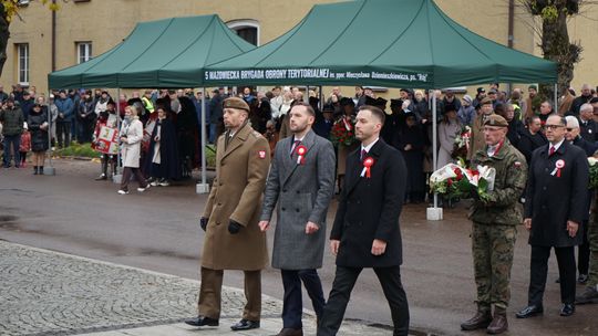 Zdjęcie z uroczystości niepodległościowych w Ciechanowie