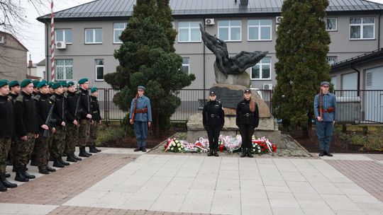 Zdjęcia z uroczystości 11 listopada w Raciążu