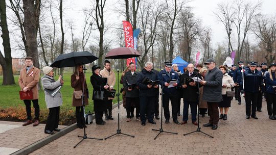 Zdjęcia z uroczystości 11 listopada w Raciążu