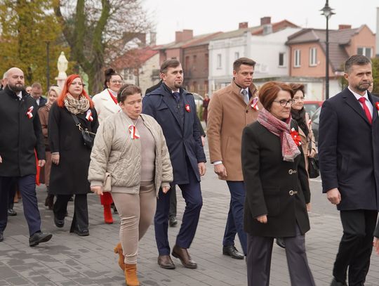 Zdjęcia z uroczystości 11 listopada w Raciążu