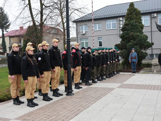 Zdjęcia z uroczystości 11 listopada w Raciążu