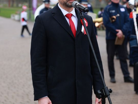 Zdjęcia z uroczystości 11 listopada w Raciążu