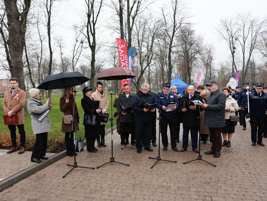 Zdjęcia z uroczystości 11 listopada w Raciążu