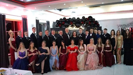 Klasa mundurowa z Ciechanowa odlicza sto dni do matury