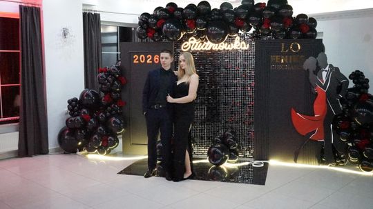 Studniówka 2026. Klasa mundurowa LO C-NB Fenix w Ciechanowie