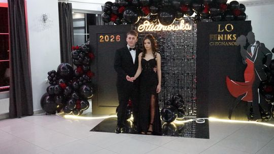 Studniówka 2026. Klasa mundurowa LO C-NB Fenix w Ciechanowie