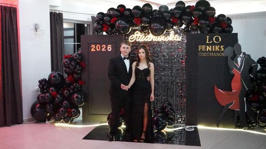 Studniówka 2026. Klasa mundurowa LO C-NB Fenix w Ciechanowie