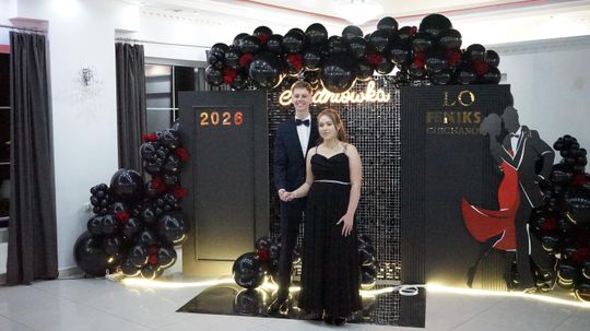 Studniówka 2026. Klasa mundurowa LO C-NB Fenix w Ciechanowie