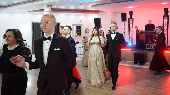 Studniówka 2026. Klasa mundurowa LO C-NB Fenix w Ciechanowie