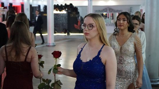 Studniówka 2026. Klasa mundurowa LO C-NB Fenix w Ciechanowie