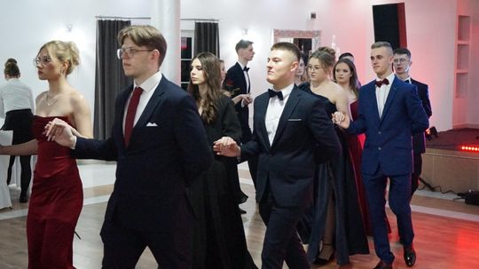 Studniówka 2026. Klasa mundurowa LO C-NB Fenix w Ciechanowie