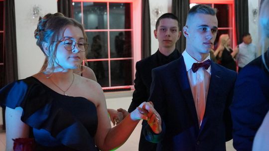 Studniówka 2026. Klasa mundurowa LO C-NB Fenix w Ciechanowie