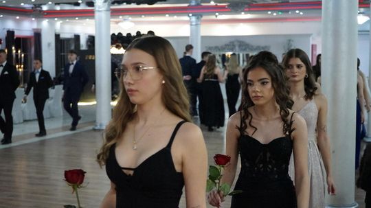 Studniówka 2026. Klasa mundurowa LO C-NB Fenix w Ciechanowie