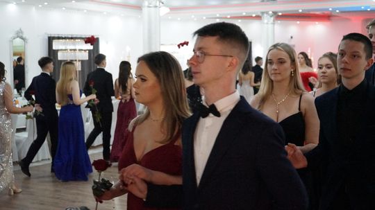 Studniówka 2026. Klasa mundurowa LO C-NB Fenix w Ciechanowie