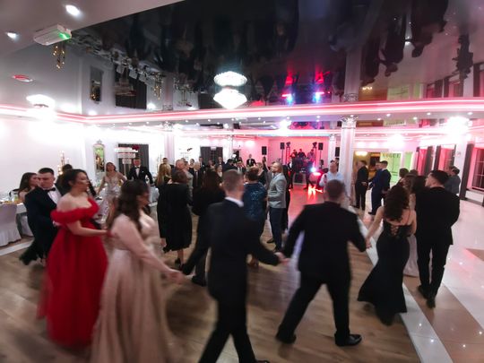 Studniówka 2026. Klasa mundurowa LO C-NB Fenix w Ciechanowie