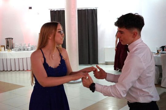 Studniówka 2026. Klasa mundurowa LO C-NB Fenix w Ciechanowie