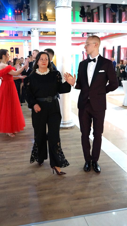 Studniówka 2026. Klasa mundurowa LO C-NB Fenix w Ciechanowie