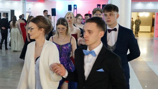 Studniówka 2026. Klasa mundurowa LO C-NB Fenix w Ciechanowie