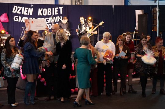 Ostatki i Dzień Kobiet 2026 w Regiminie