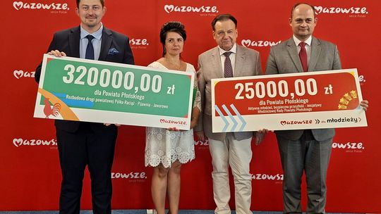 Podpisanie umów przez pana Marszałka Adama Struzika z samorządami
