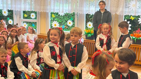 Roztańczone przedszkolaki w Ciechanowie! Za nami XVII Międzyprzedszkolny Turniej Tańca Ludowego [FOTOGALERIA]