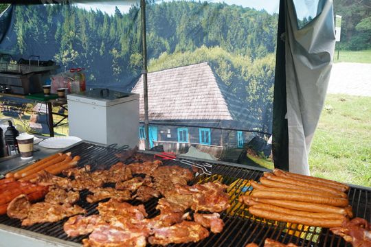 Miodobranie w Sierpcu 2026. Pokazy pszczelarskie i dawne rzemiosło w skansenie