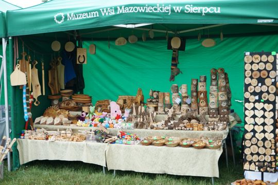 Miodobranie w Sierpcu 2026. Pokazy pszczelarskie i dawne rzemiosło w skansenie