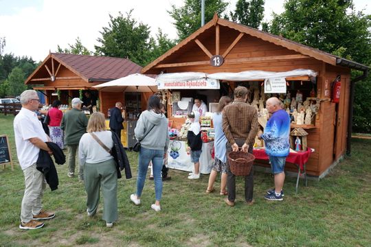 Miodobranie w Sierpcu 2026. Pokazy pszczelarskie i dawne rzemiosło w skansenie