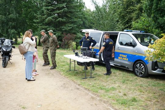 Piknik rodzinny za halą MOSiR w Ciechanowie