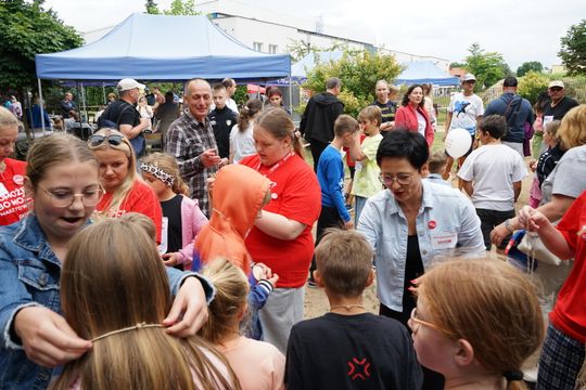 Piknik rodzinny za halą MOSiR w Ciechanowie