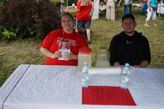 Piknik rodzinny za halą MOSiR w Ciechanowie