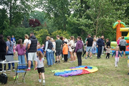 Piknik rodzinny za halą MOSiR w Ciechanowie