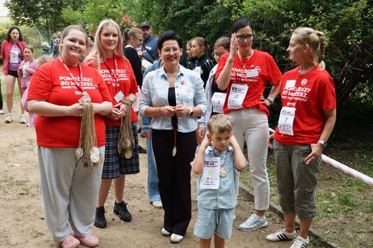 Piknik rodzinny za halą MOSiR w Ciechanowie
