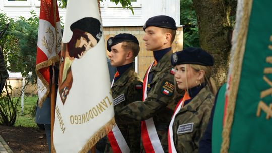 Uczestnicy obchodów 82. rocznicy Powstania Warszawskiego w Ciechanowie