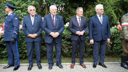 Uczestnicy obchodów 82. rocznicy Powstania Warszawskiego w Ciechanowie