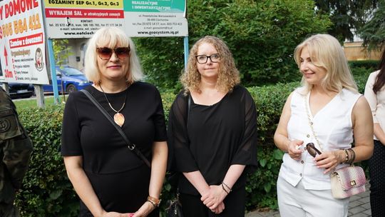 Uczestnicy obchodów 82. rocznicy Powstania Warszawskiego w Ciechanowie