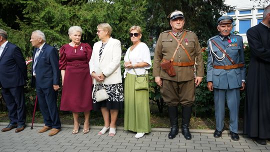 Uczestnicy obchodów 82. rocznicy Powstania Warszawskiego w Ciechanowie