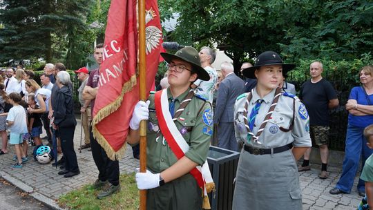 Uczestnicy obchodów 82. rocznicy Powstania Warszawskiego w Ciechanowie