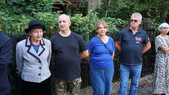 Uczestnicy obchodów 82. rocznicy Powstania Warszawskiego w Ciechanowie